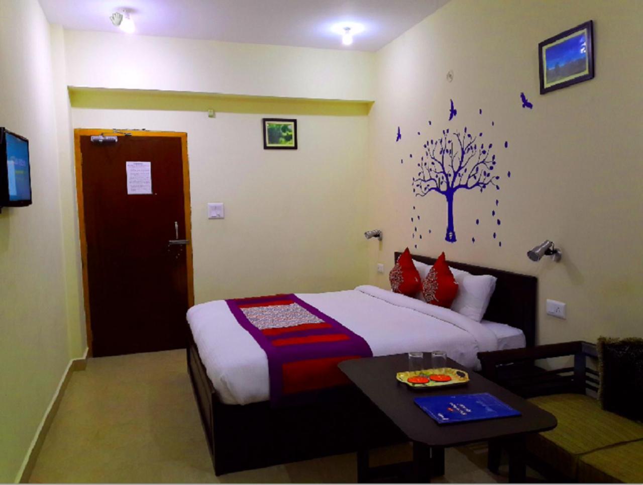 Hotel Avlokan - Near Kainchi Dham Mandir Bhowali Exterior photo